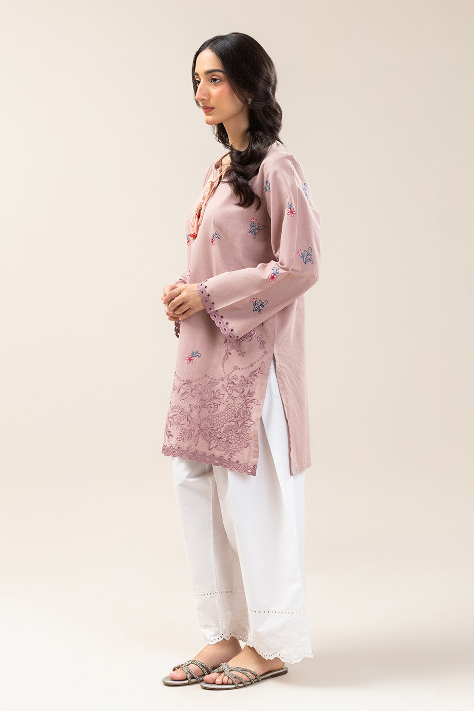 https://cdn.shopify.com/s/files/1/0488/9201/8848/files/BT1260003FU4046_4.jpg?v=1780662300