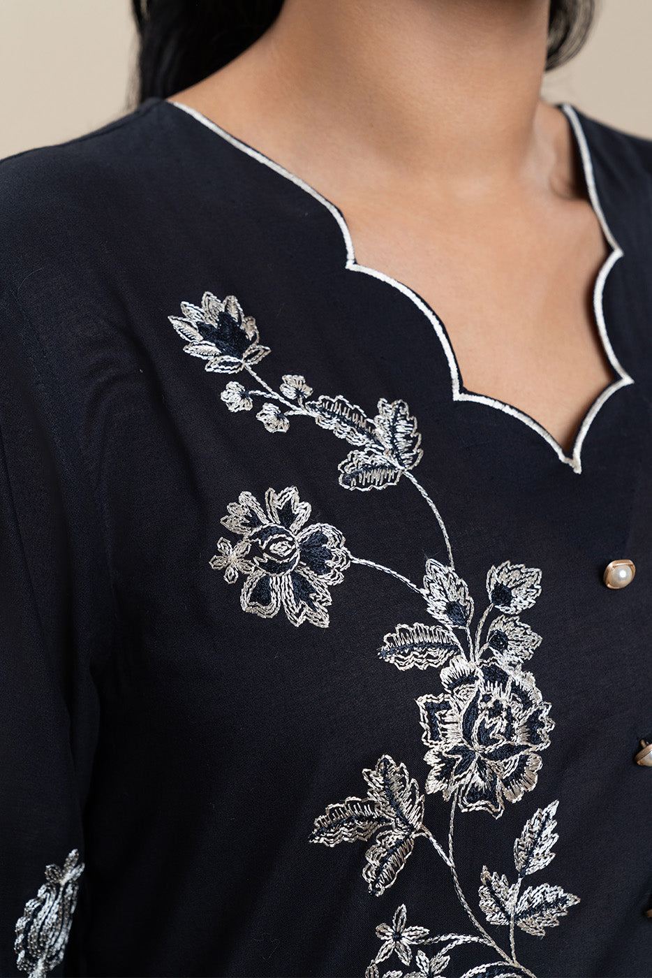 3 Piece Embroidered Lawn Suit (High Casual)