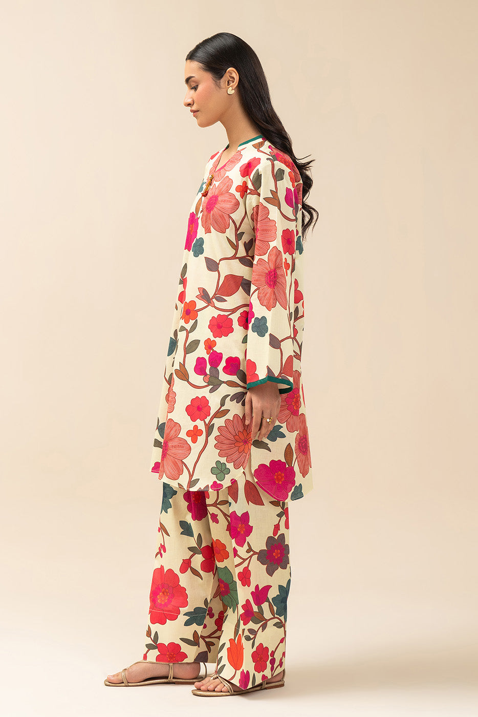 https://cdn.shopify.com/s/files/1/0488/9201/8848/files/BT1260004DP2098_2_dcf5f1d6-5209-4b41-83b3-d266b61d6166.jpg?v=1776074437