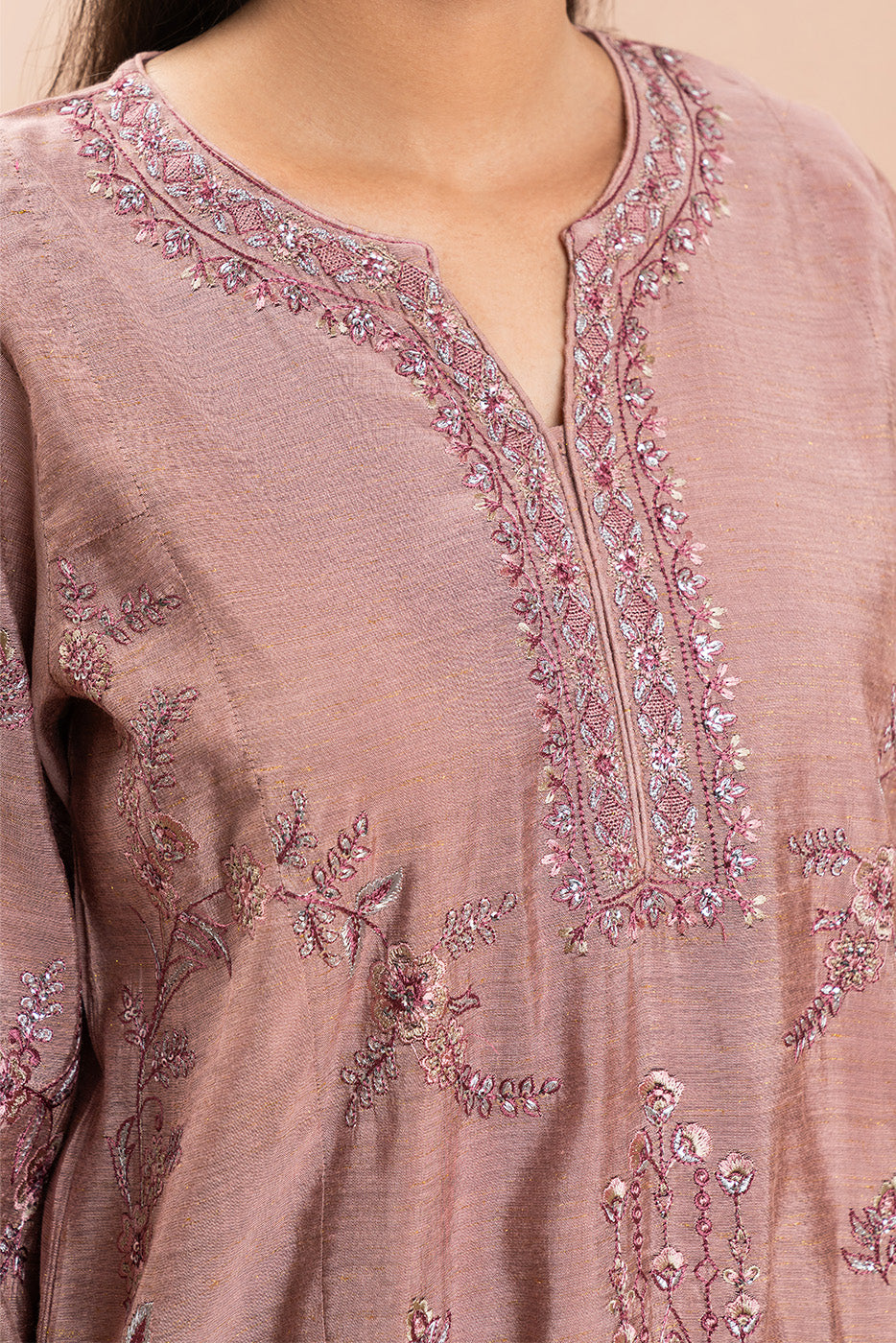 3 PIECE EMBROIDERED GOLD ZARI SUIT (HIGH CASUAL)