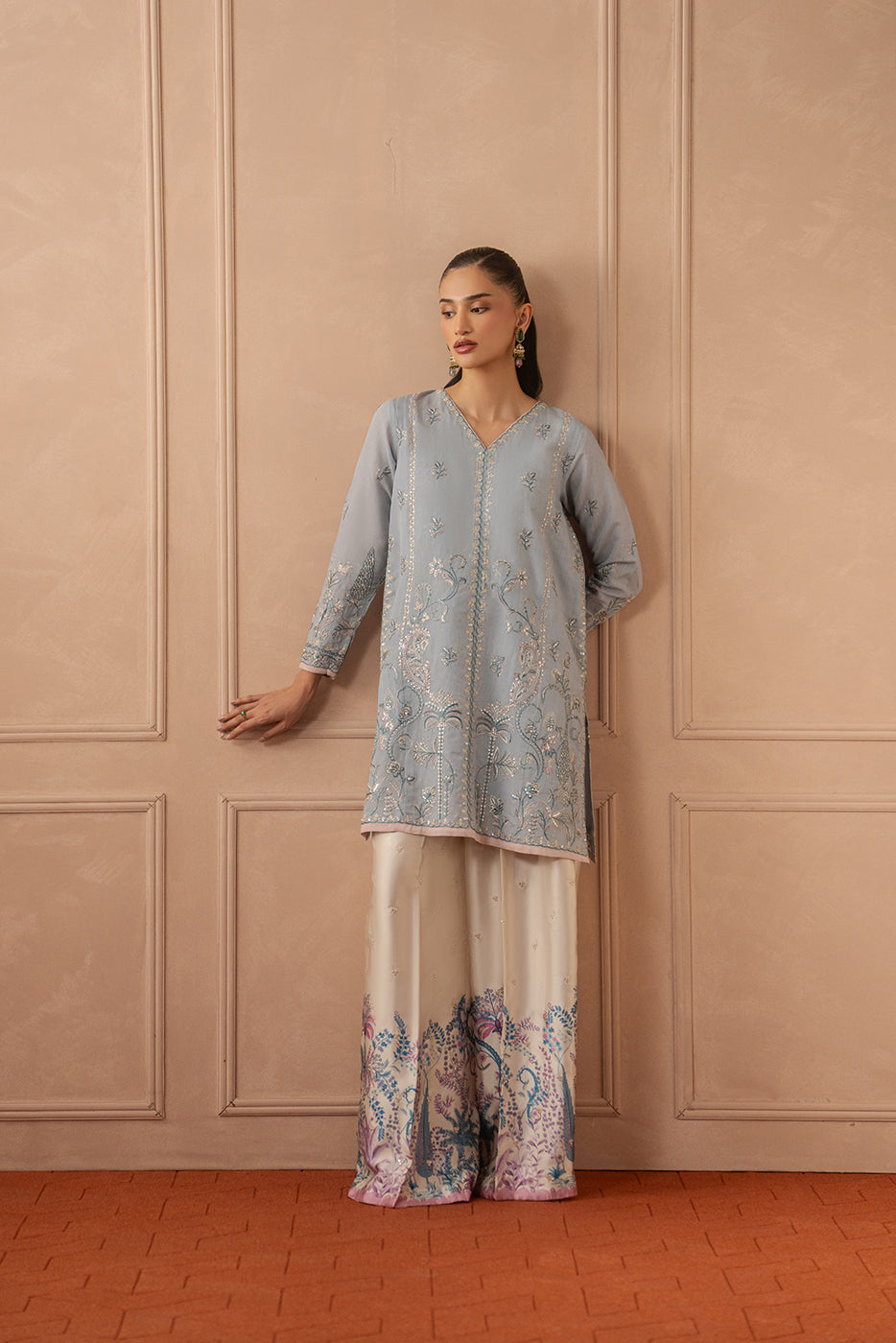 2 PIECE EMBROIDERED ZARI JACQUARD SUIT (LUXURY PRET)