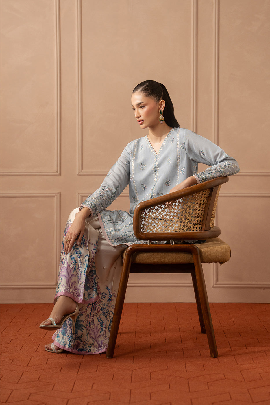 2 PIECE EMBROIDERED ZARI JACQUARD SUIT (LUXURY PRET)