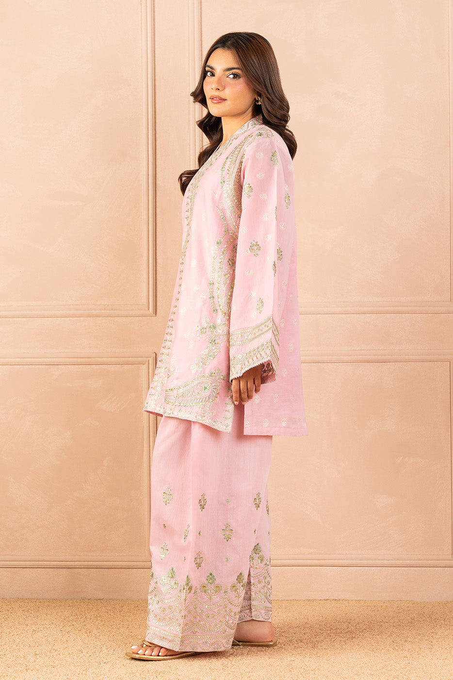 2 PIECE EMBROIDERED ZARI JACQUARD SUIT (LUXURY PRET)