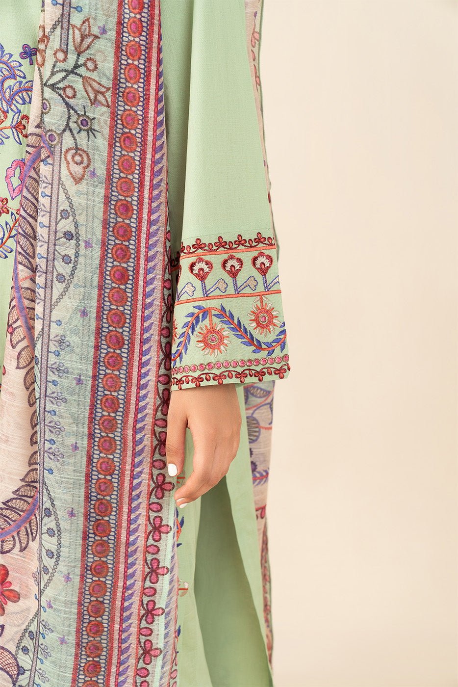 3 PIECE EMBROIDERED LAWN SUIT (PRET) - BT1260004PR0249-GREEN-2000000307643-8