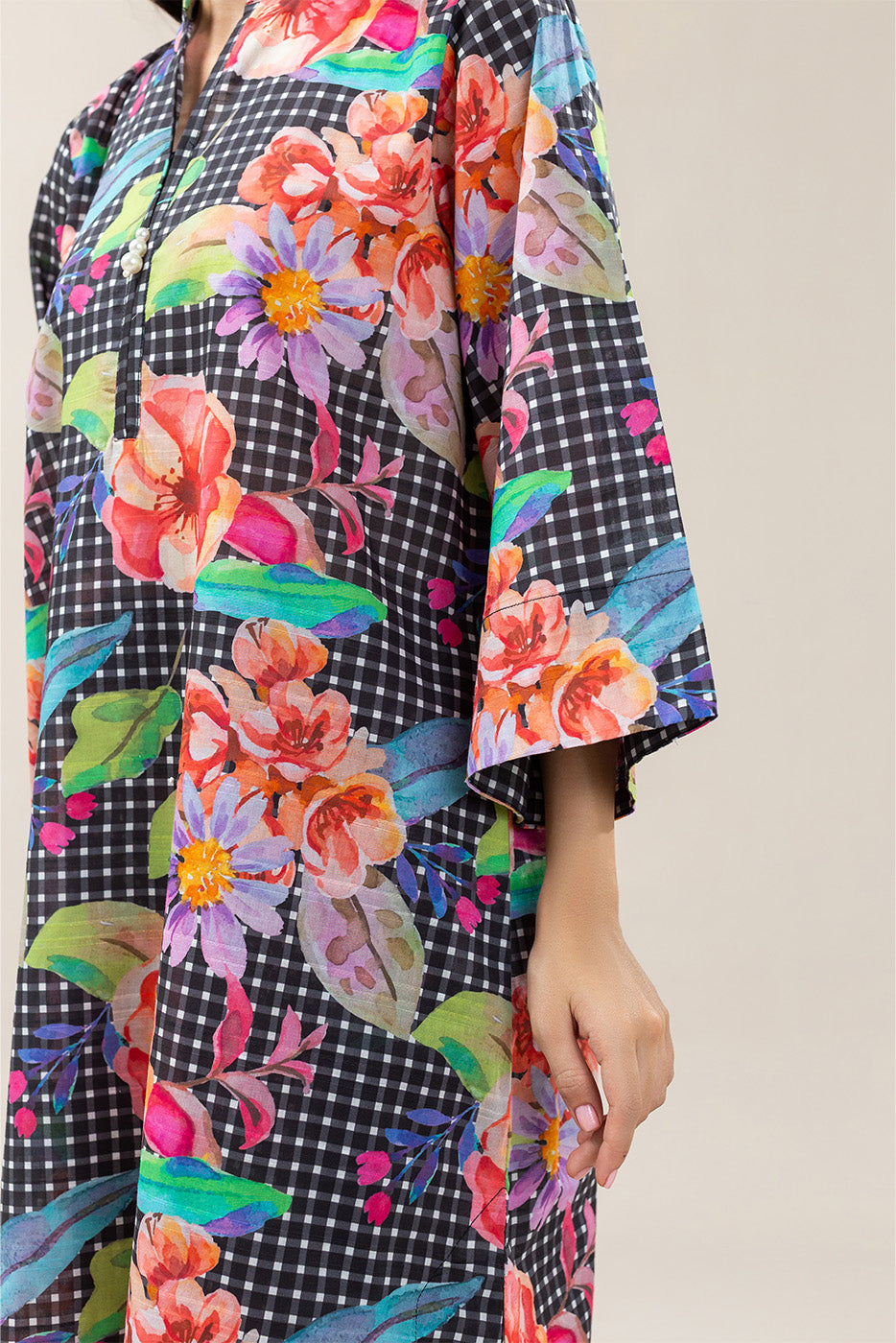 https://cdn.shopify.com/s/files/1/0488/9201/8848/files/BT1260005DP2115_2_39e74d15-3ecc-442c-aa79-6b87d392b69a.jpg?v=1780662732