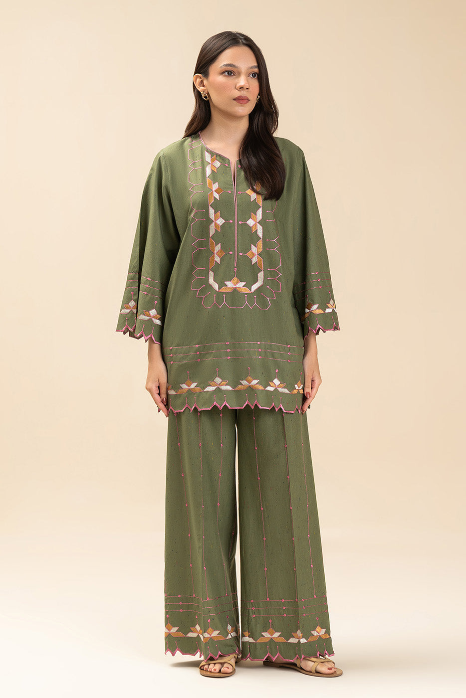 2 PIECE EMBROIDERED MULTI NEPS SUIT (FLOW)