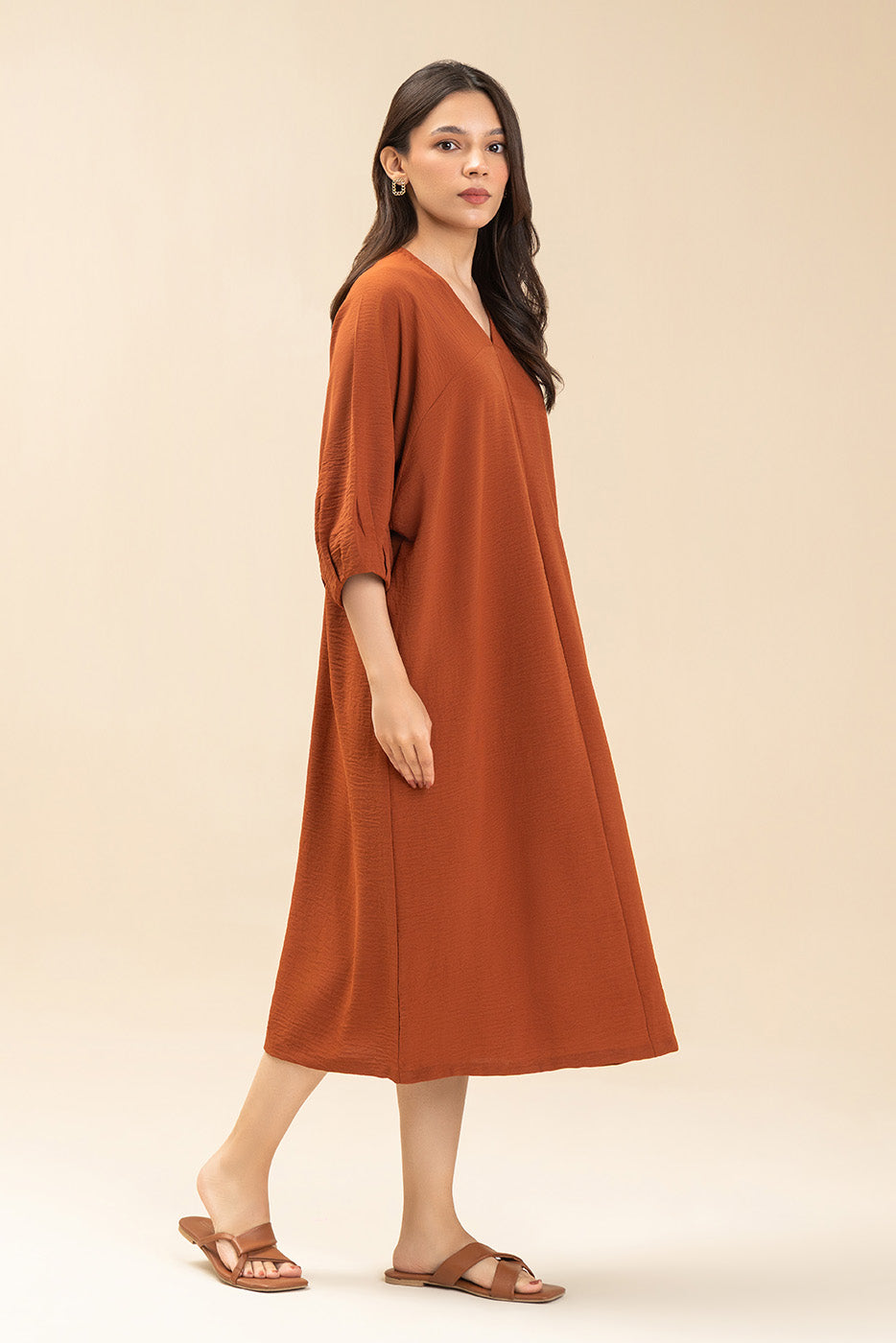 POLY CREPE DRESS (FLOW)