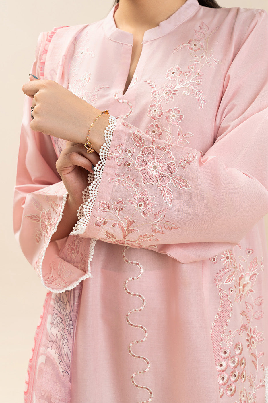 2 PIECE EMBROIDERED LAWN SUIT (HIGH CASUAL)