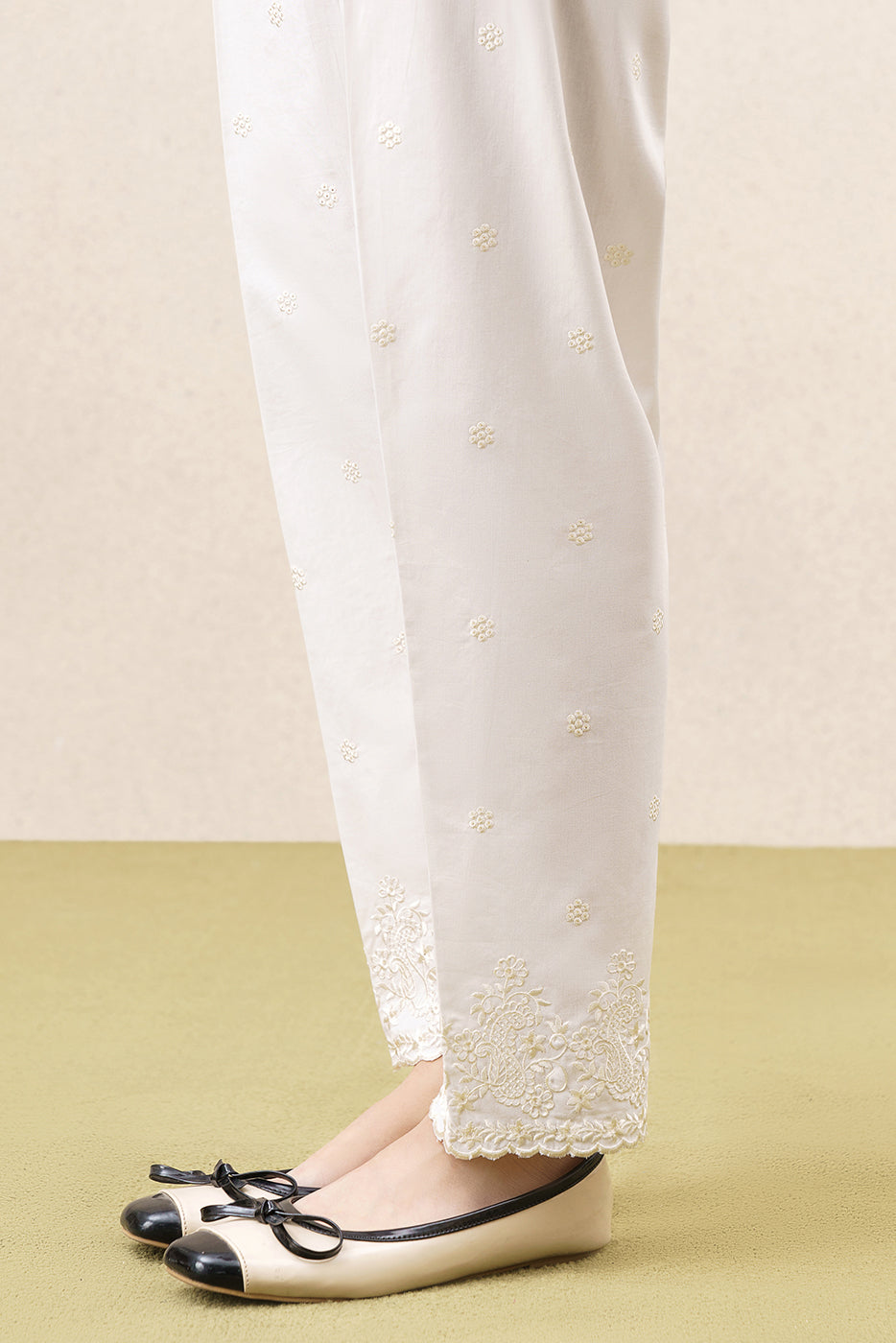 EMBROIDERED STRAIGHT PANTS