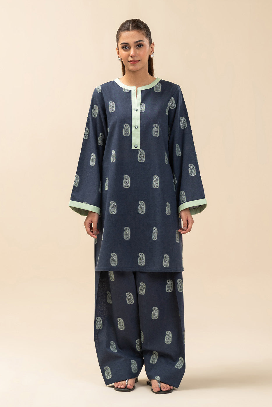 2 PIECE SOLID JACQUARD SUIT (PRET)