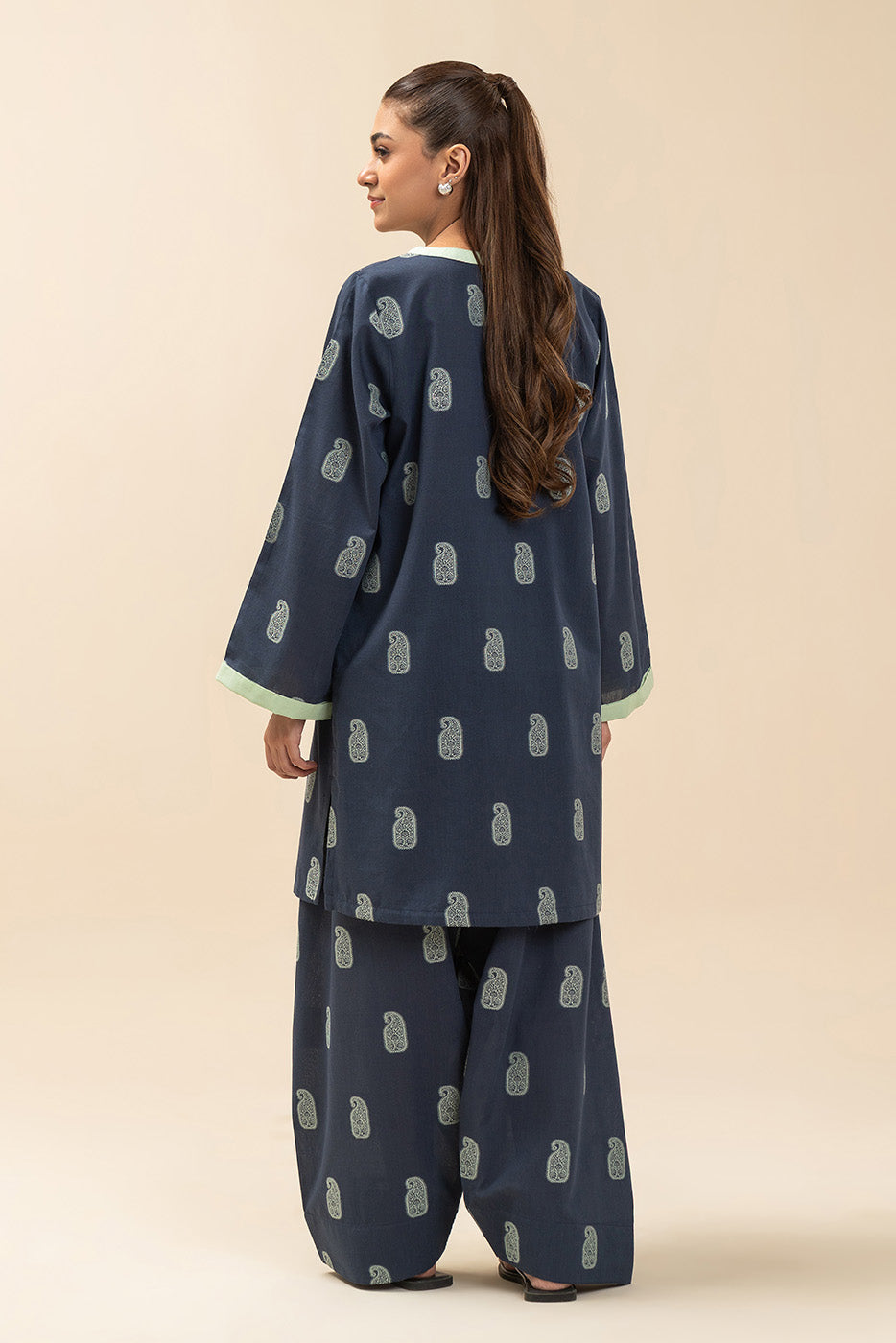2 PIECE SOLID JACQUARD SUIT (PRET)