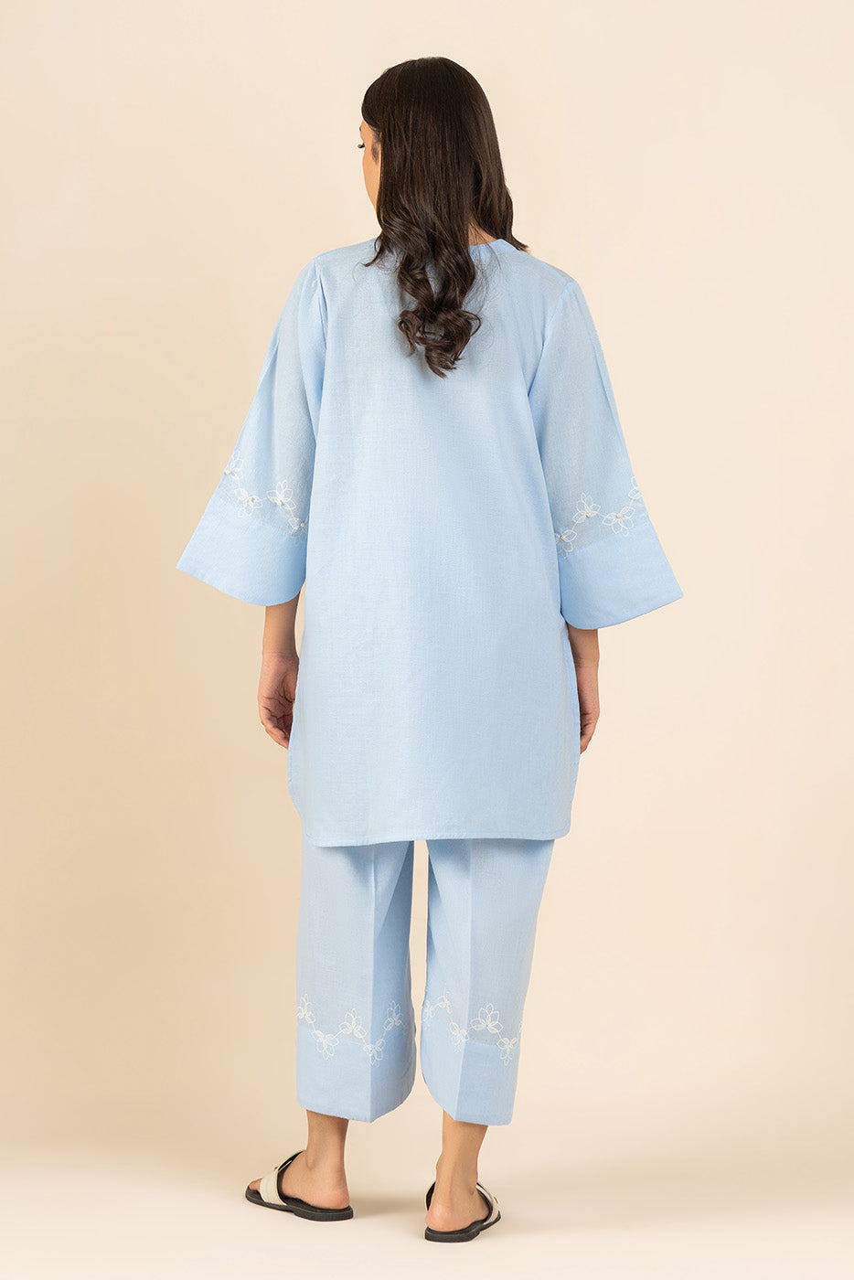2 PIECE EMBROIDERED YARN DYED SUIT (PRET)
