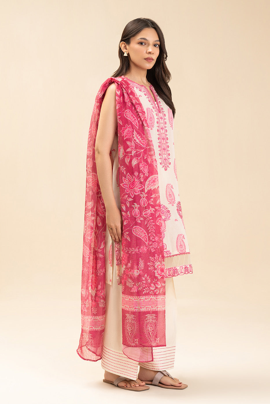 3 PICE EMBROIDERED LAWN SUIT-TIMELESS PAISLEY (UNSTITCHED)
