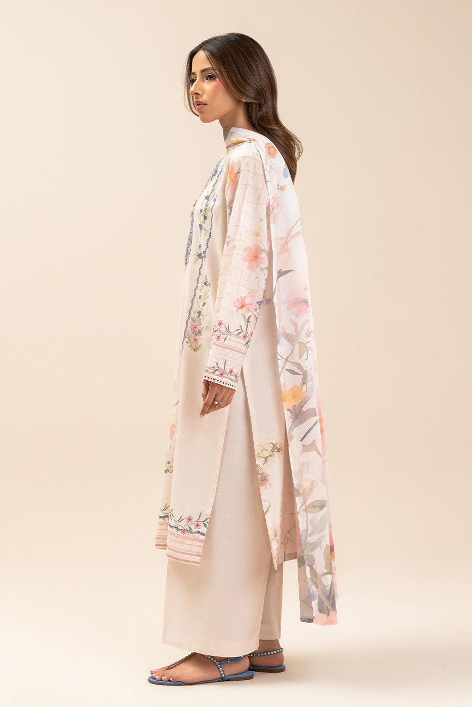 https://cdn.shopify.com/s/files/1/0488/9201/8848/files/BT12601UN004089A_2.jpg?v=1781696274