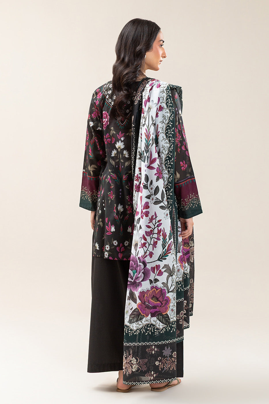 3 PIECE PRINTED LAWN SUIT (PRET)