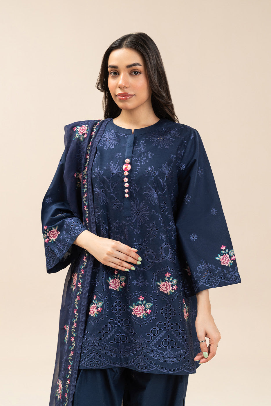 https://cdn.shopify.com/s/files/1/0488/9201/8848/files/BT12601UN004180A_1.jpg?v=1780642353