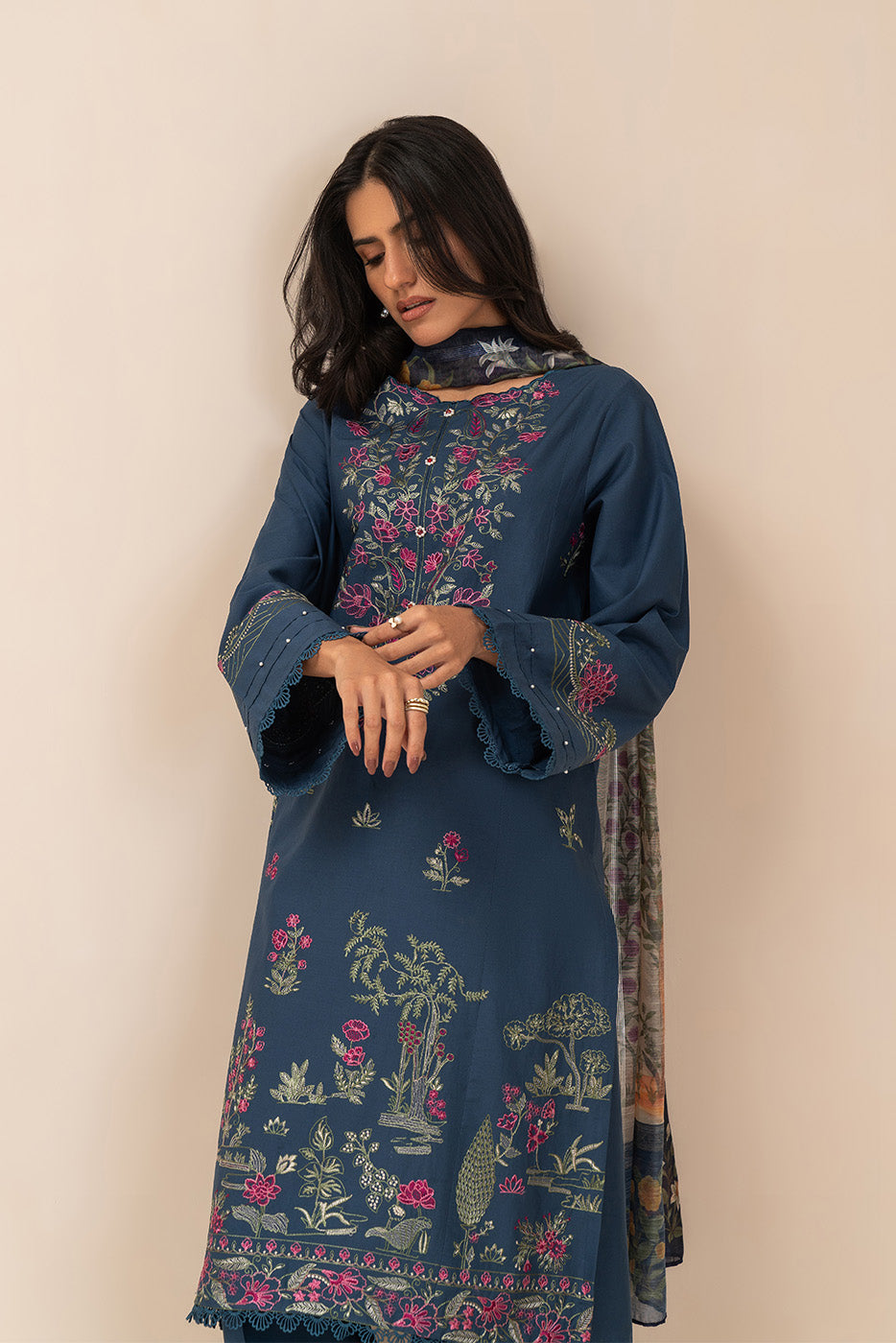 https://cdn.shopify.com/s/files/1/0488/9201/8848/files/BT12602UN004412_1.jpg?v=1778574958