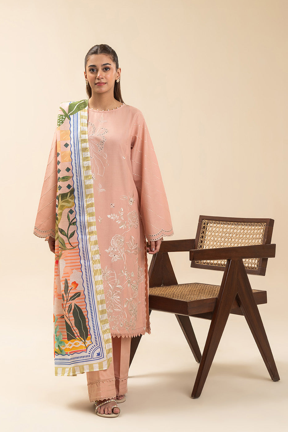 3 PIECE EMBROIDERED LAWN SUIT-VITAL FLORA (UNSTITCHED)