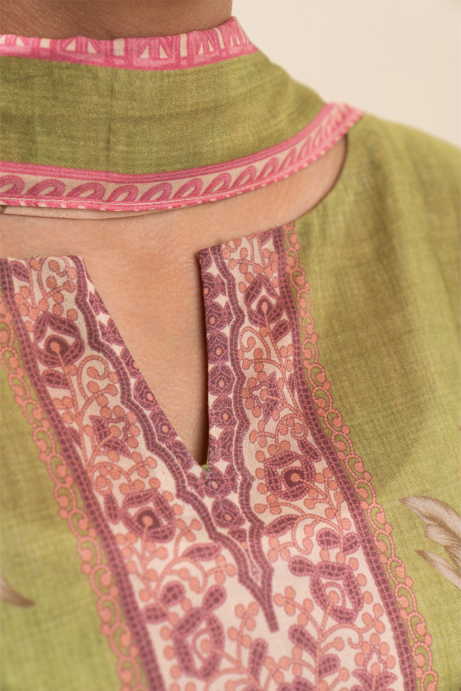 3 PIECE PRINTED LAWN SUIT-GRASS GAINS (UNSTITCHED)