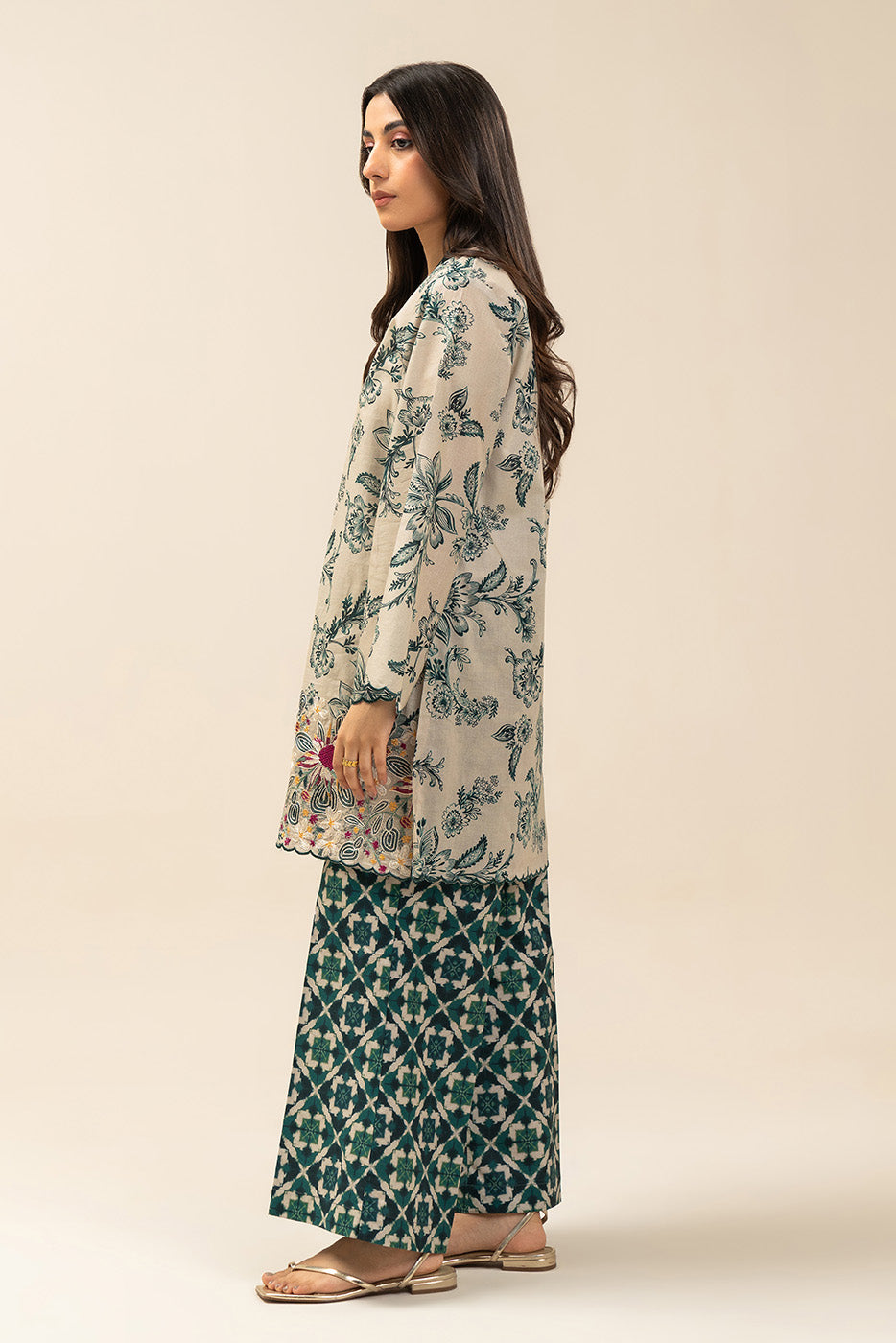 2 Piece Embroidered Lawn Suit-Emerald Gardens (Unstitched)
