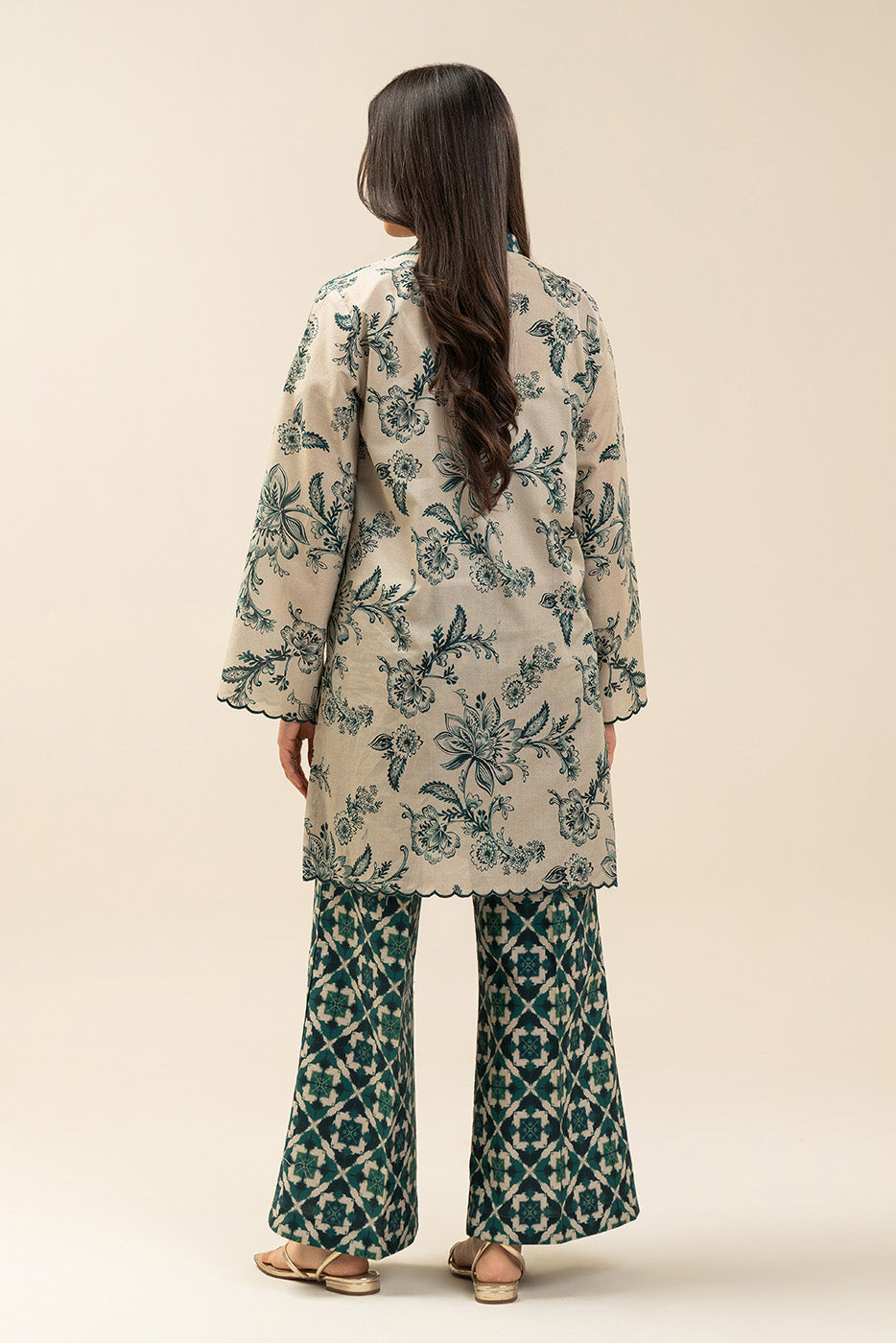 2 Piece Embroidered Lawn Suit-Emerald Gardens (Unstitched)