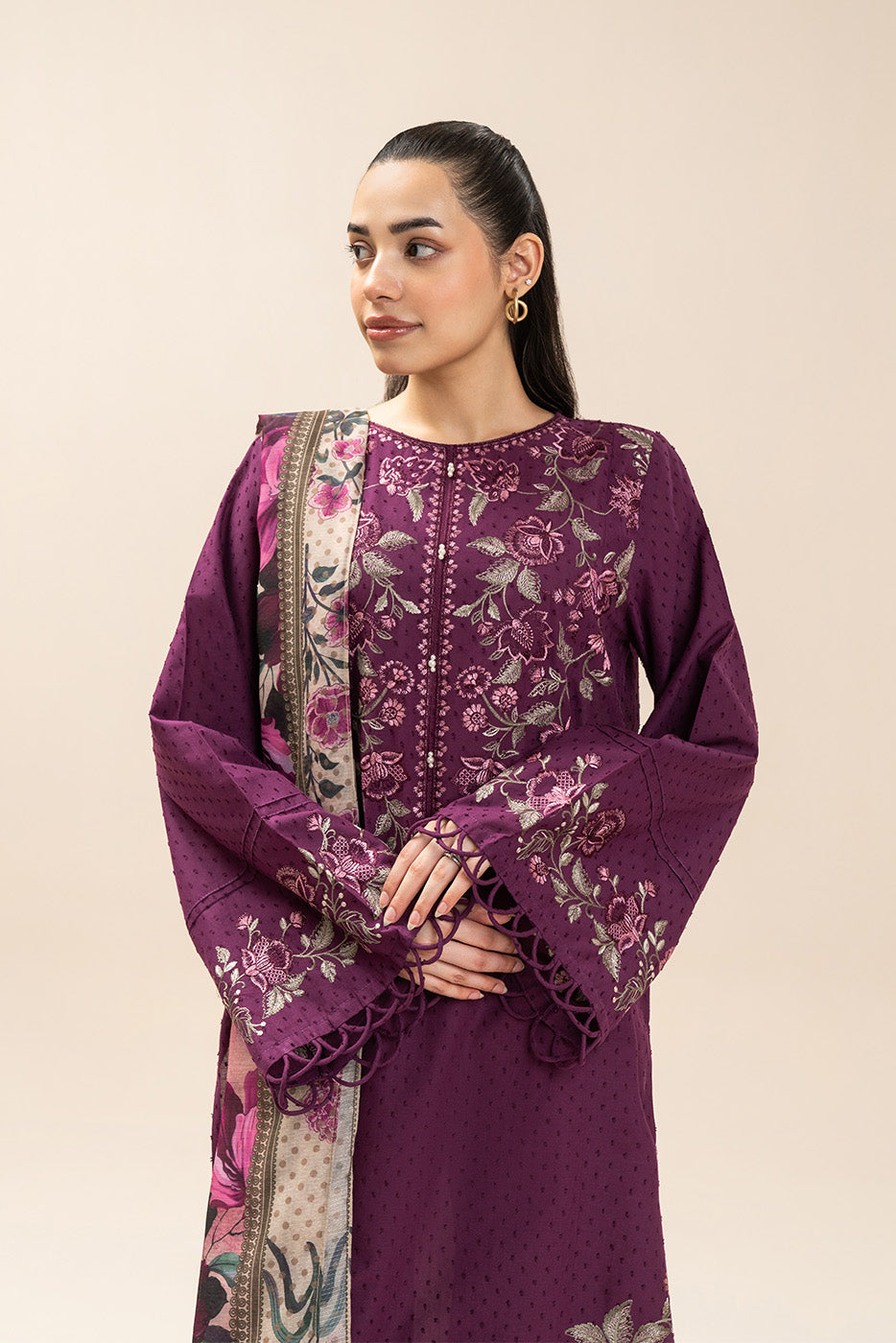 https://cdn.shopify.com/s/files/1/0488/9201/8848/files/BT12602UN004580_1.jpg?v=1781612261