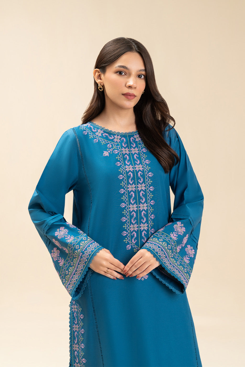 2 PICE EMBROIDERED LAWN SUIT-MARINE CHARM (UNSTITCHED)