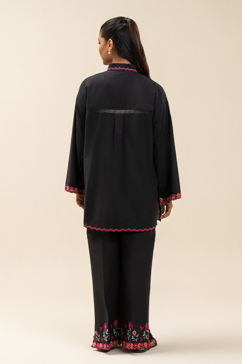 https://cdn.shopify.com/s/files/1/0488/9201/8848/files/BT12603UN004746_4.jpg?v=1774608954