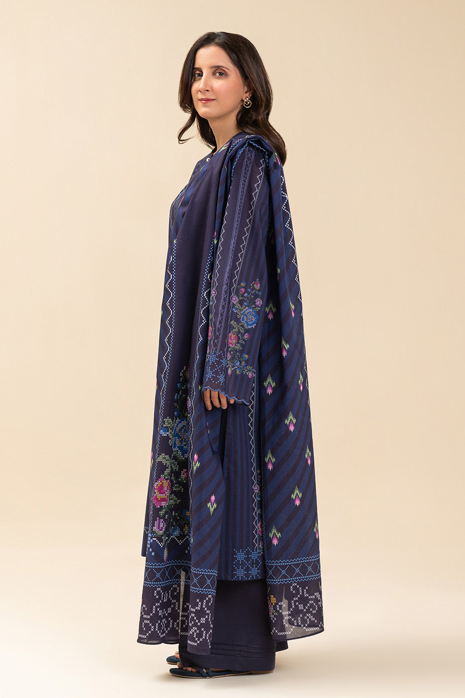 3 PICE PRINTED LAWN SUIT-SORCERER’S GARDEN (UNSTITCHED)
