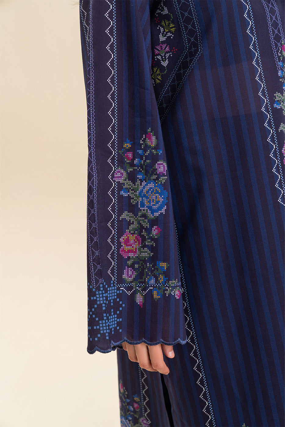 3 PICE PRINTED LAWN SUIT-SORCERER’S GARDEN (UNSTITCHED)