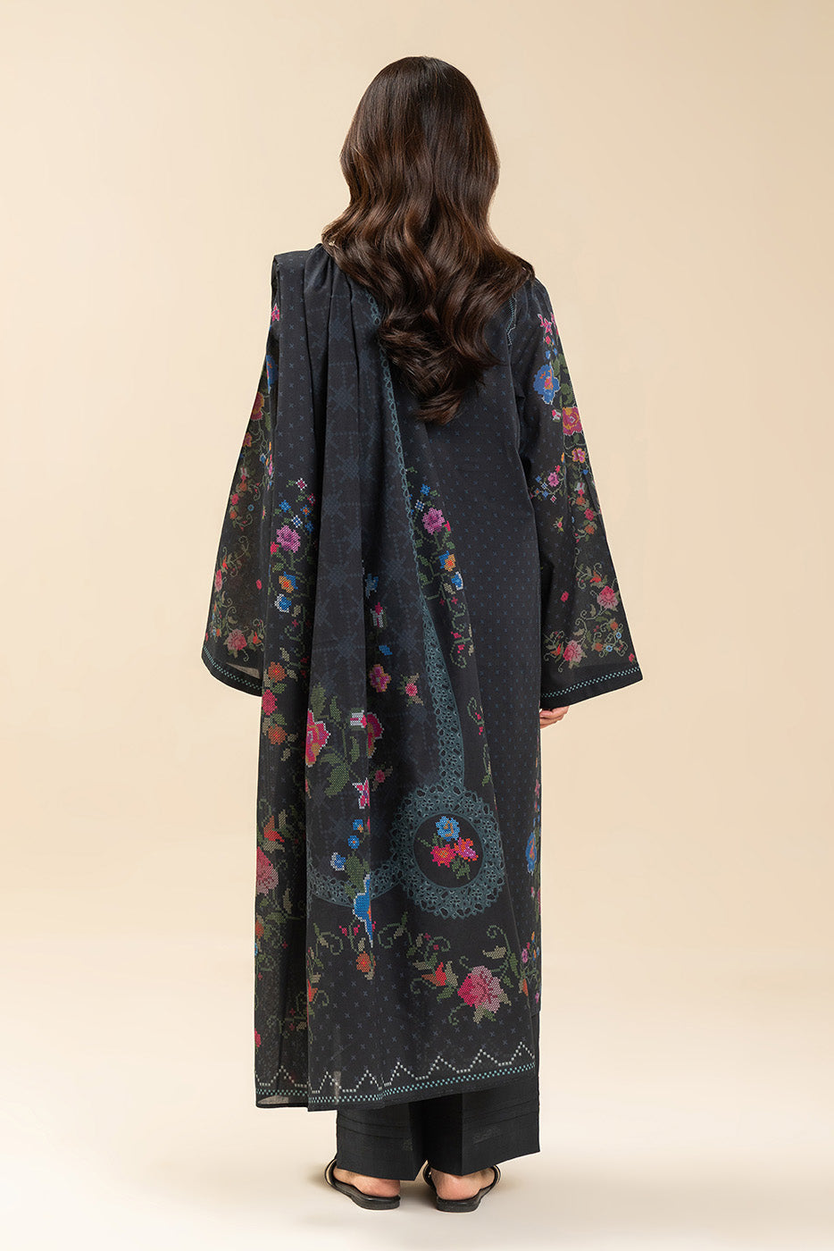 3 PICE PRINTED LAWN SUIT-DARK MYSTERY (UNSTITCHED)