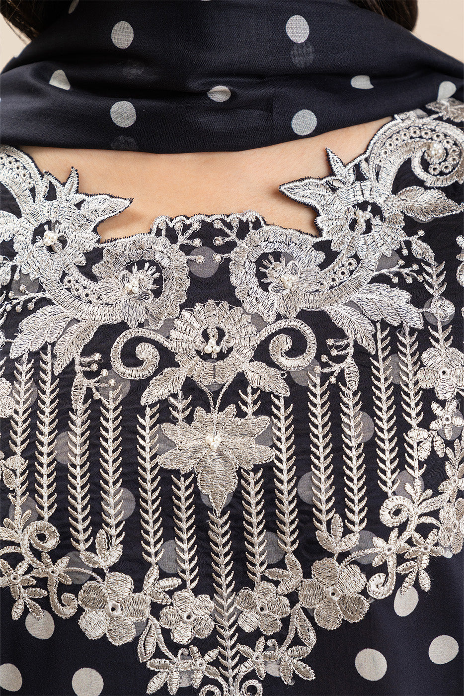 3 PIECE EMBROIDERED LAWN SUIT-MONOCHROME GARDEN (UNSTITCHED)