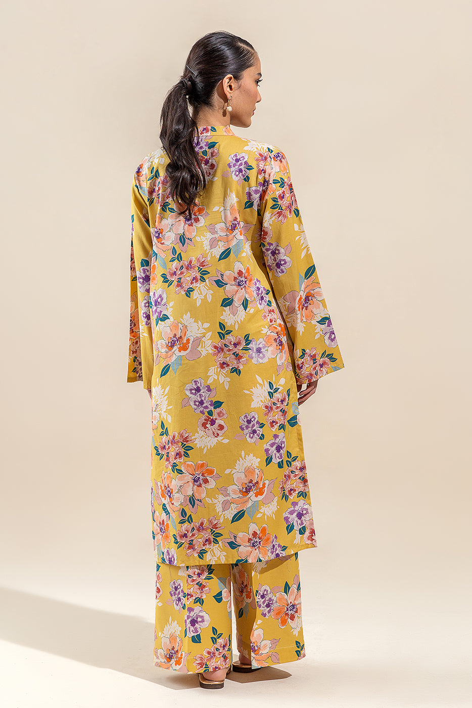 Plain chiffon dupatta with trimmings
