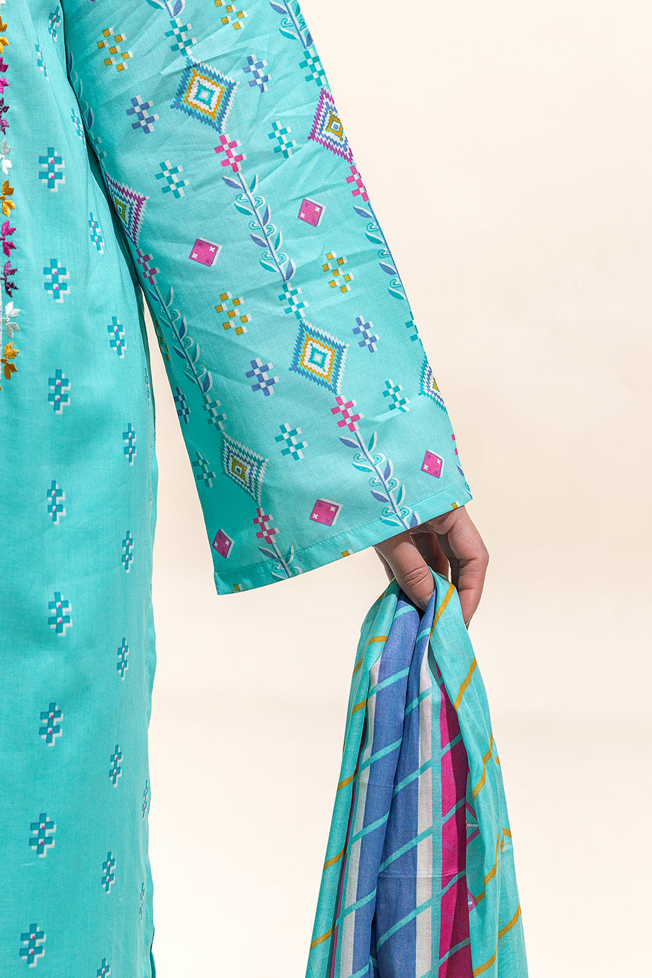 2 Piece Embroidered Lawn Suit-Reef Waters (Unstitched)