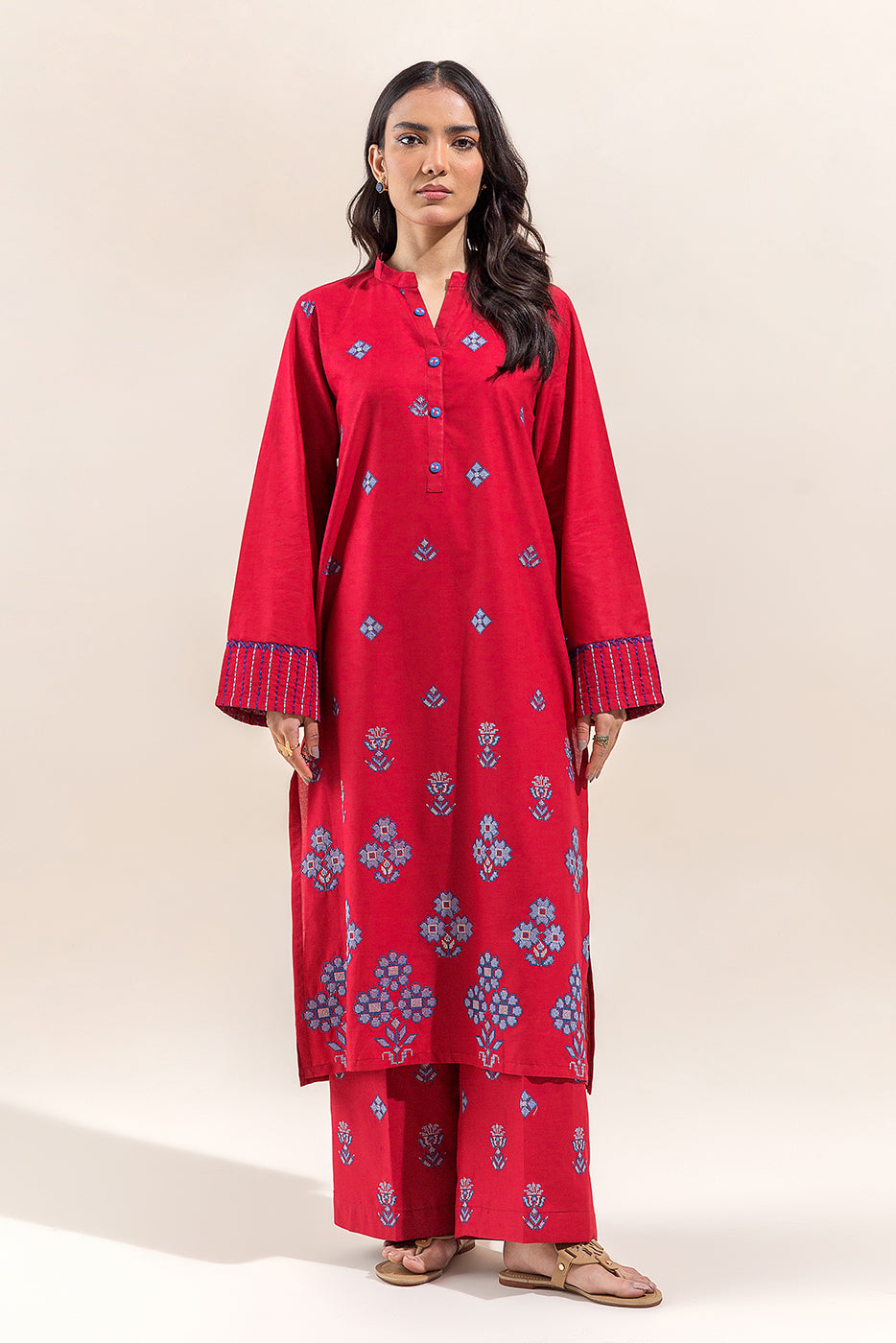 Embellished organza dupatta (as Shown)