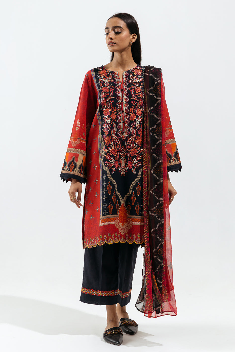 3 Piece - Embroidered Khaddar Suit - Boho Chic (Unstitched)