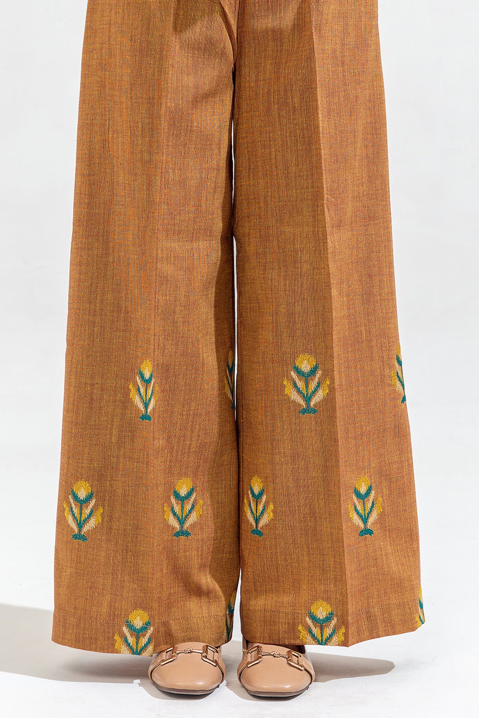 2 Piece Embroidered Chambray Suit (Pret)