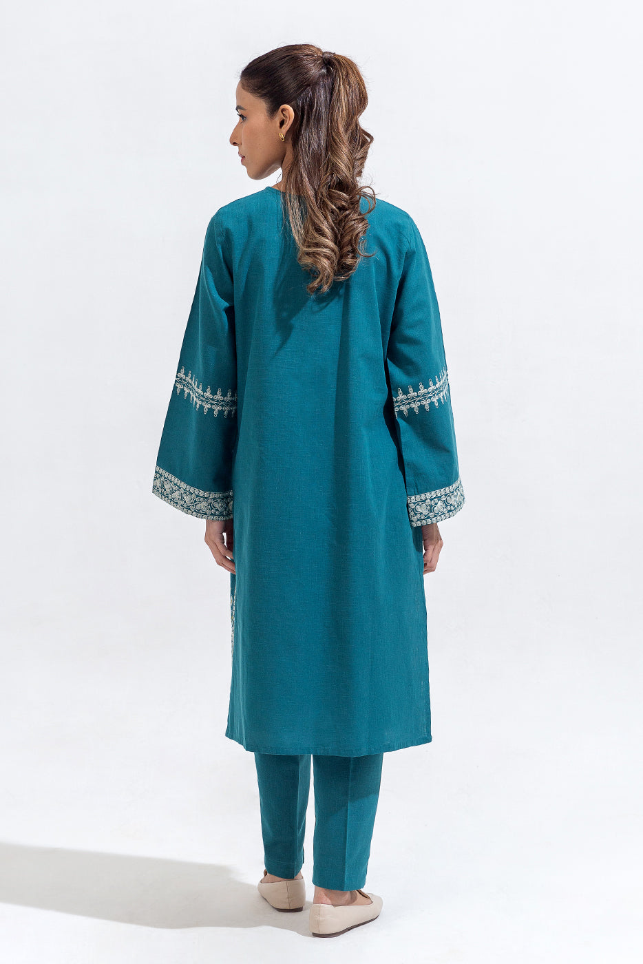 2 Piece Embroidered Khaddar Suit (Pret)
