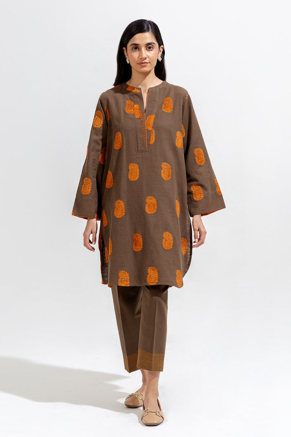 2 Piece Basic Khaddar Jacquard Suit (Pret)