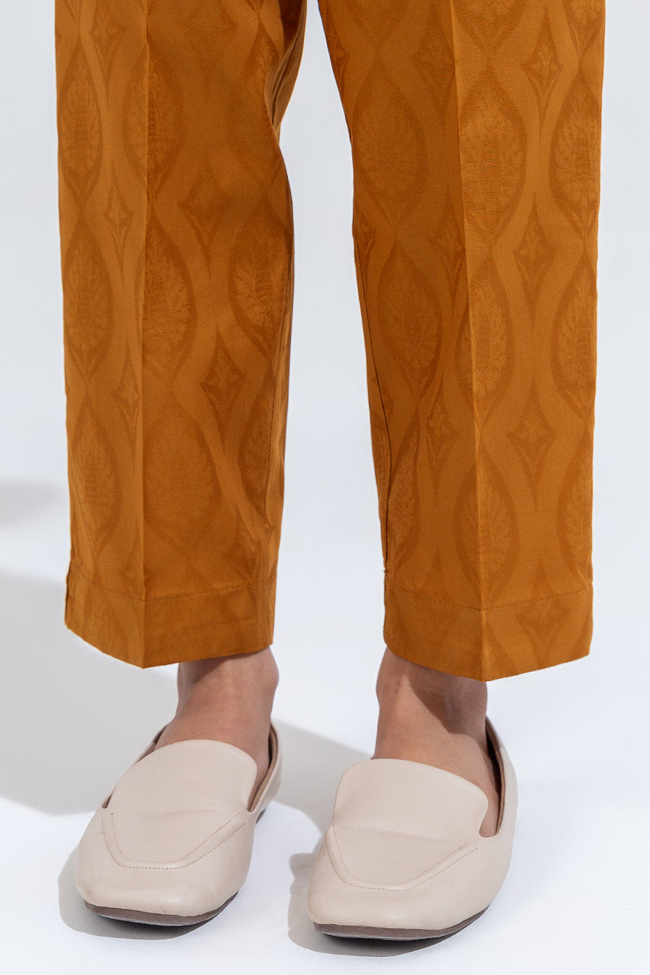 2 Piece Embroidered Cambric Jacquard Suit (Pret)