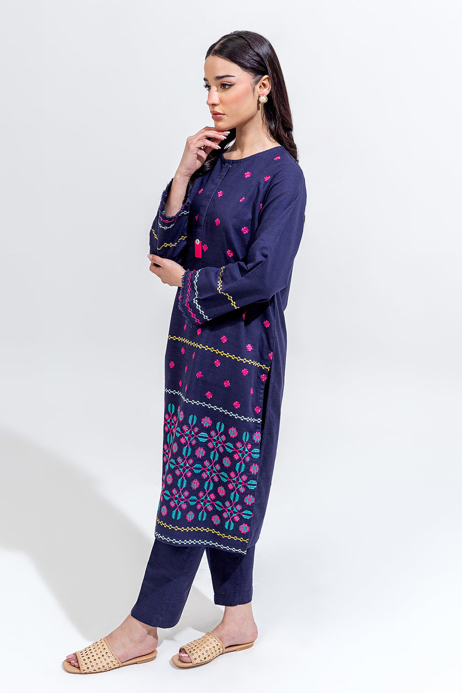 2 Piece Basic Khaddar Suit (Pret)