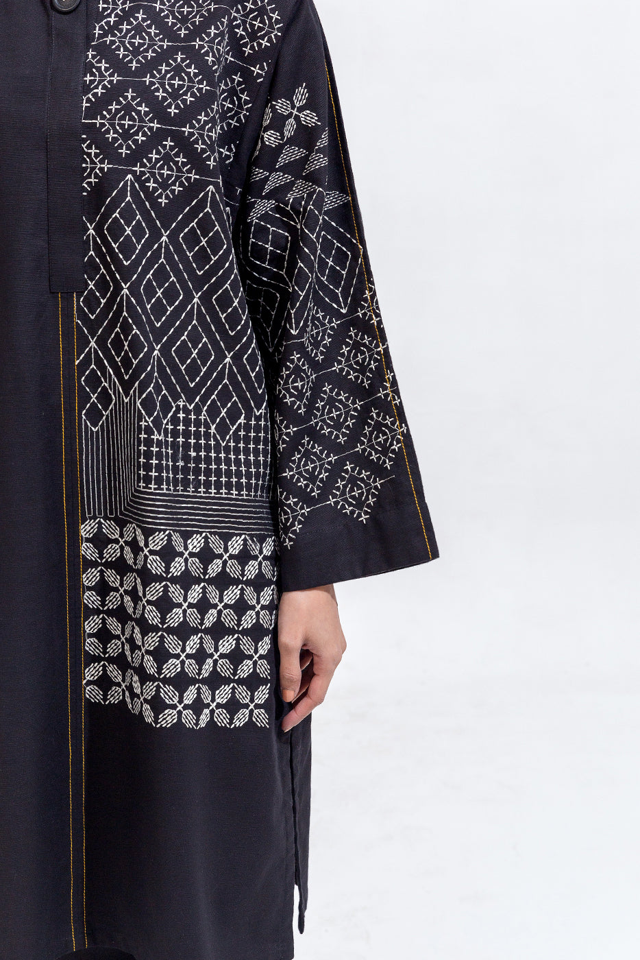 2 Piece Embroidered Khaddar Suit (Pret)