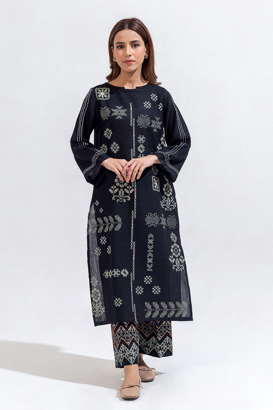 2 Piece Embroidered Khaddar Jacquard Suit (Pret)