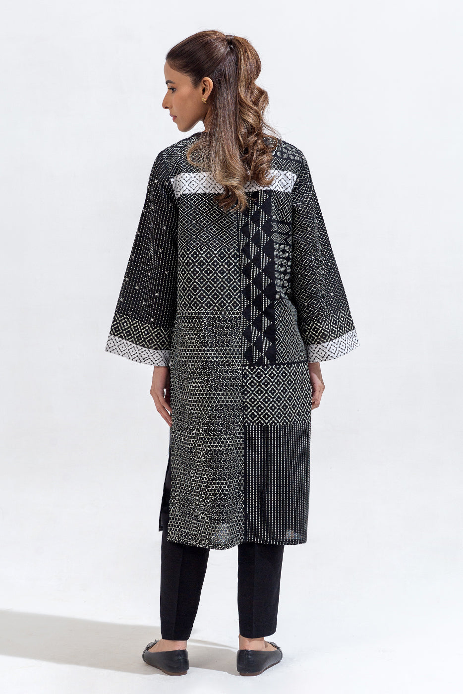 2 Piece Printed Khaddar Jacquard Suit (Pret)