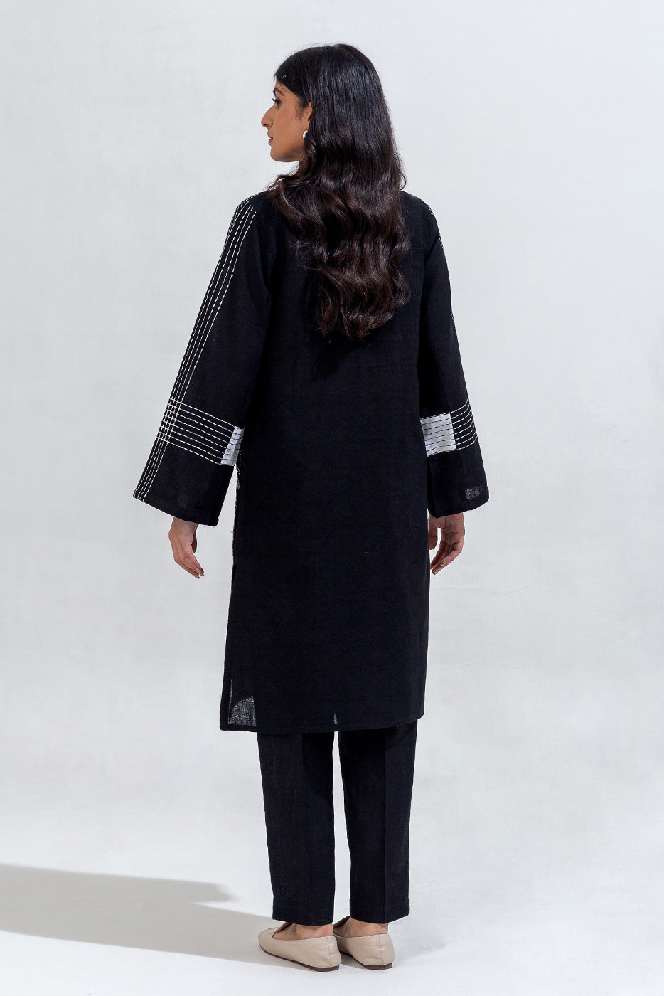 2 Piece Embroidered Khaddar Jacquard Suit (Pret)