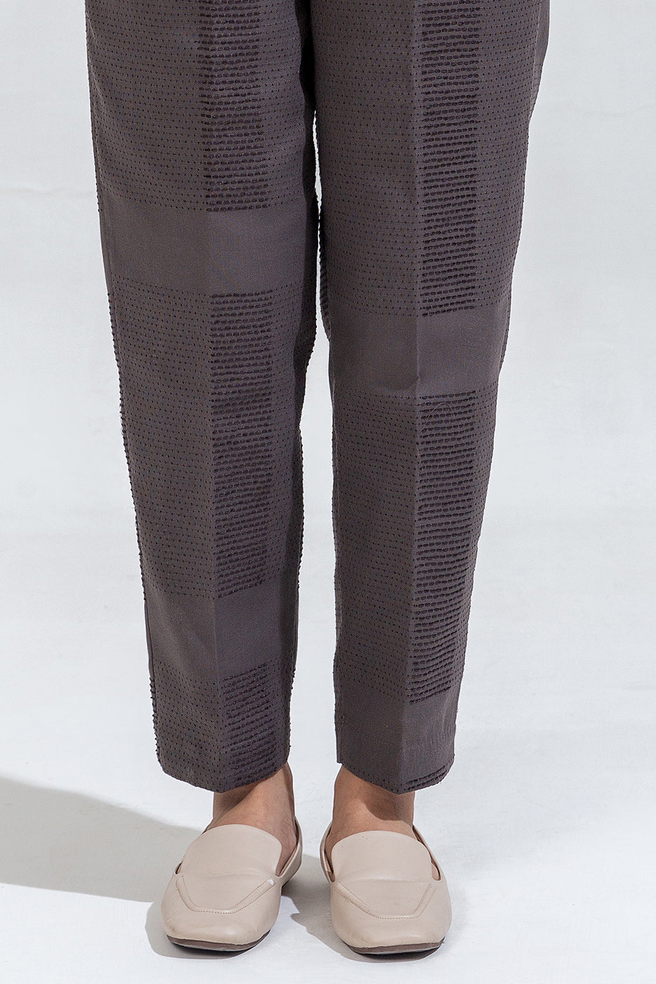 2 Piece Embroidered Yarn Dyed Suit (Pret)