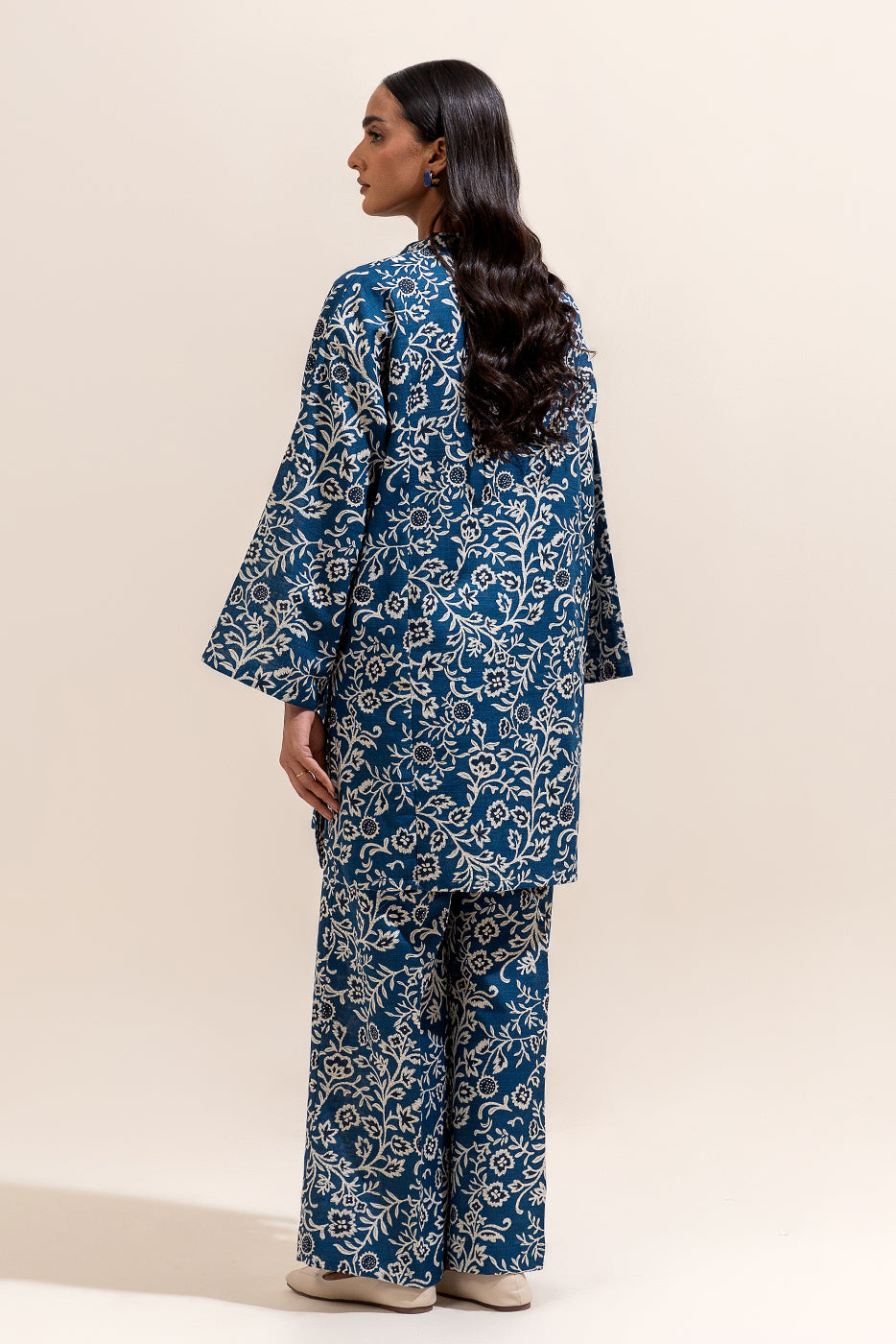 2 Piece Printed Khaddar Suit-Azure Curve (Unstitched)