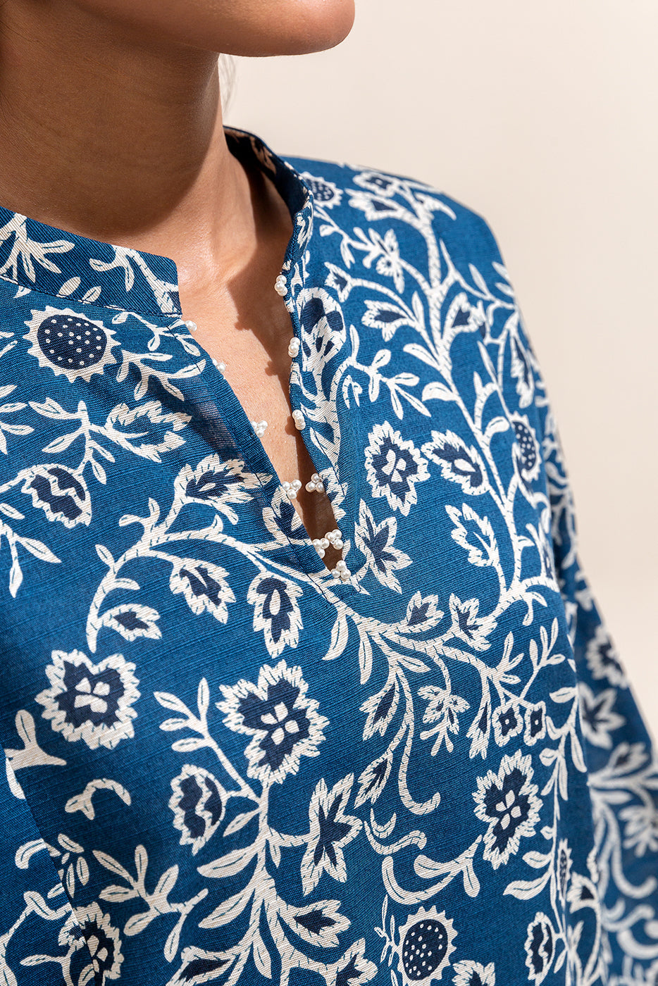 2 Piece Printed Khaddar Suit-Azure Curve (Unstitched)