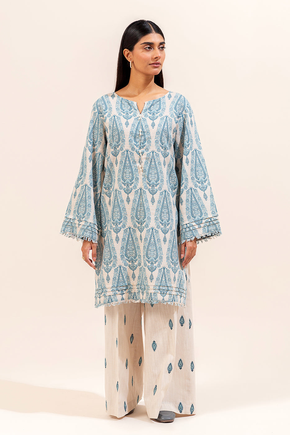 2 Piece Embroidered Khaddar Suit-Vintage Opalus (Unstitched)