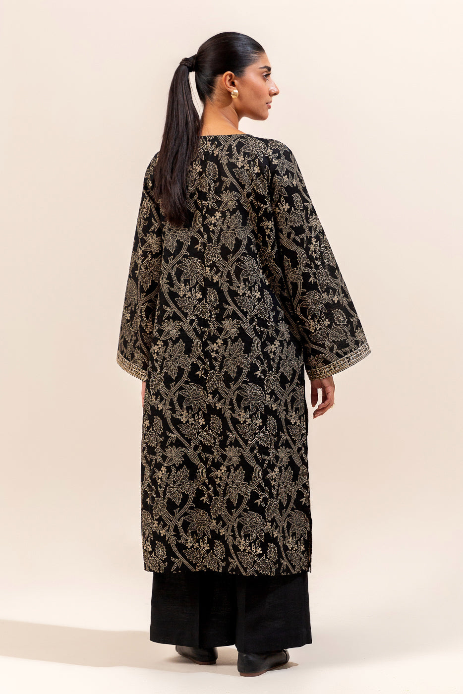 2 Piece Embroidered Khaddar Suit-Cinder Musk (Unstitched)